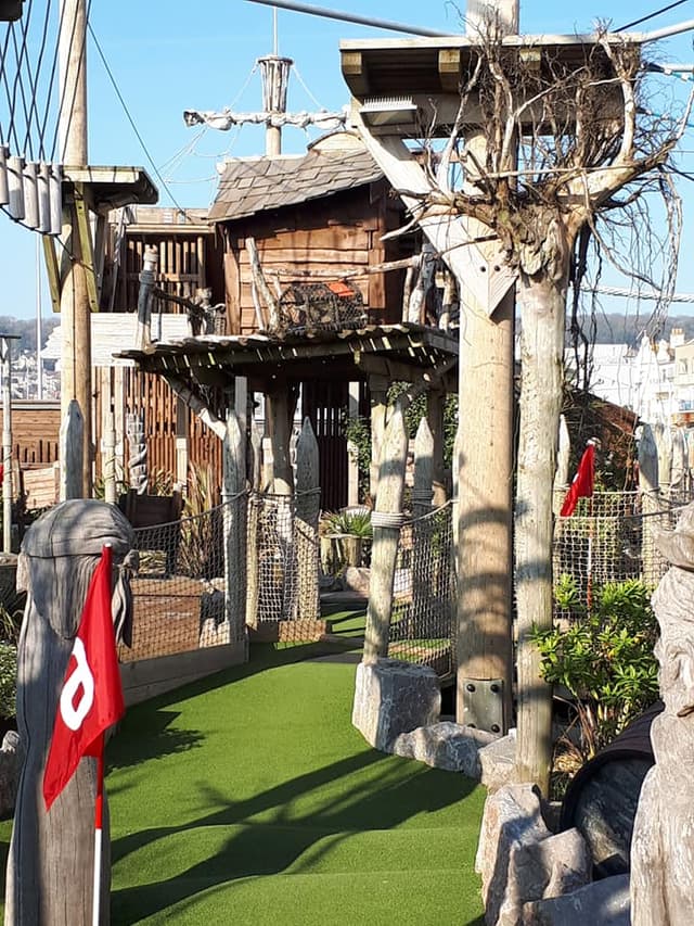 Pirate Adventureland Crazy Golf